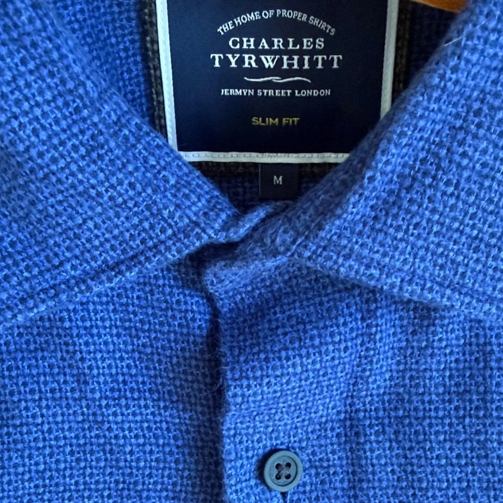 Charles Tyrwhitt Slim Fit Men's Deep Blue Casual Shirt Medium - Picture 5 of 6